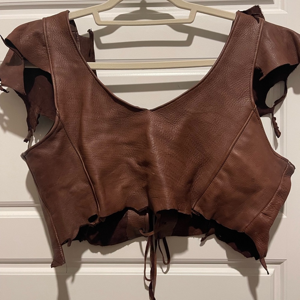 Renaissance fair Brown Leather Crop Top - Picture 4 of 4